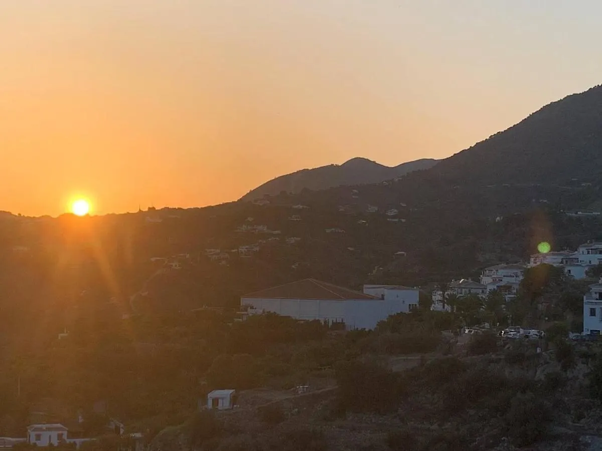 Casita Frigiliana - Stunning New Apartment With Views With Private Parking Space