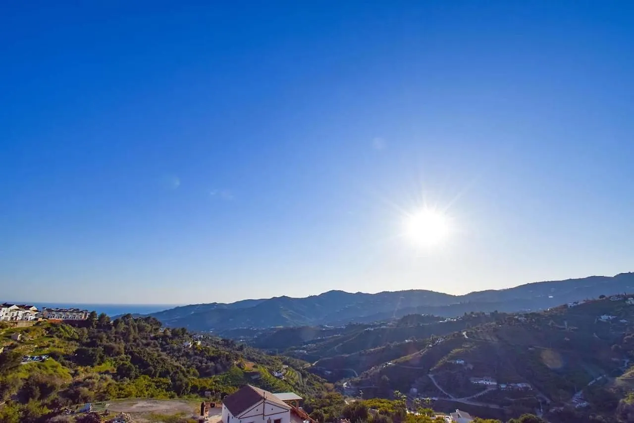 Casita Frigiliana - Stunning New Apartment With Views With Private Parking Space Испания