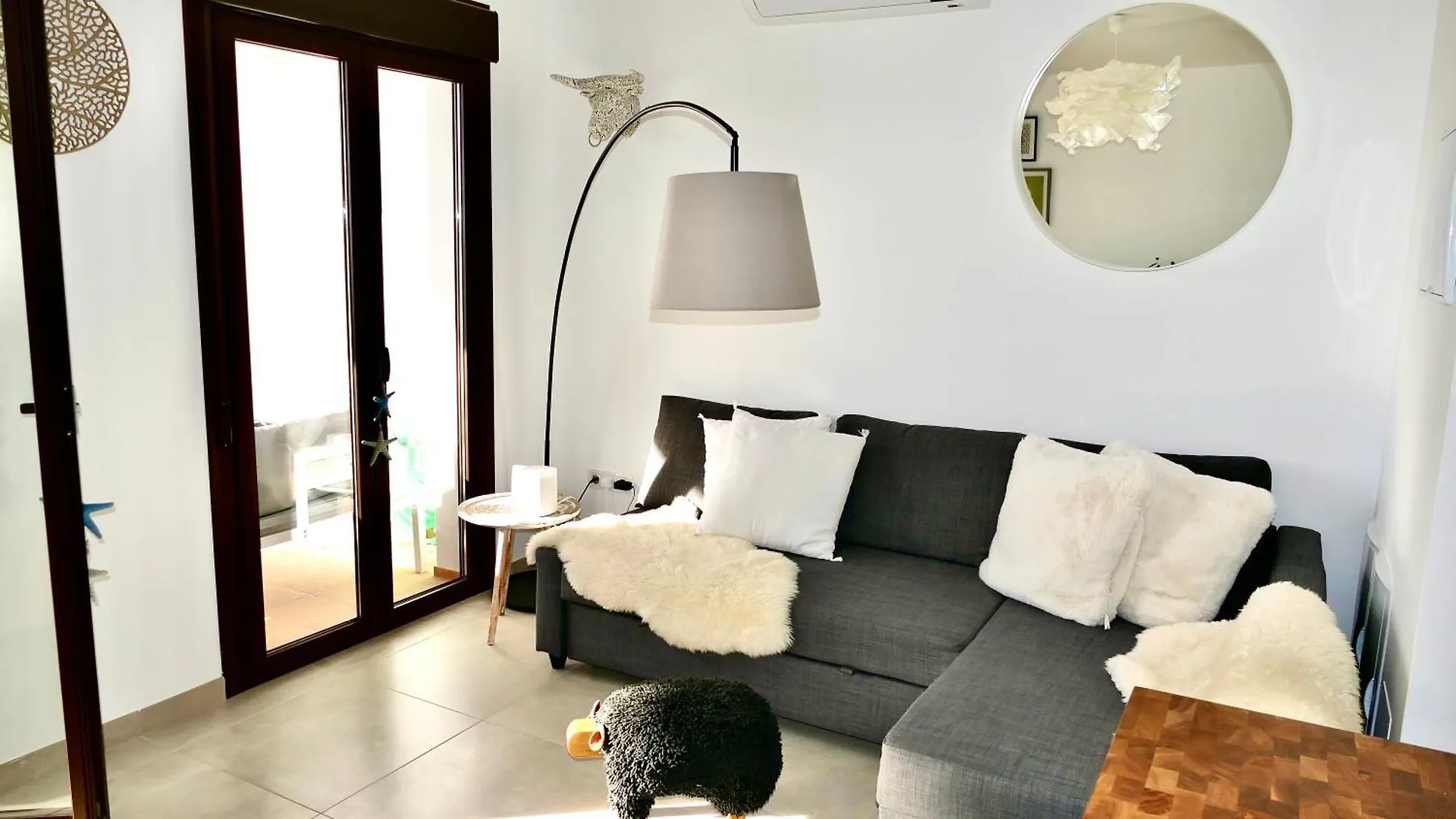 Casita Frigiliana - Stunning New Apartment With Views With Private Parking Space