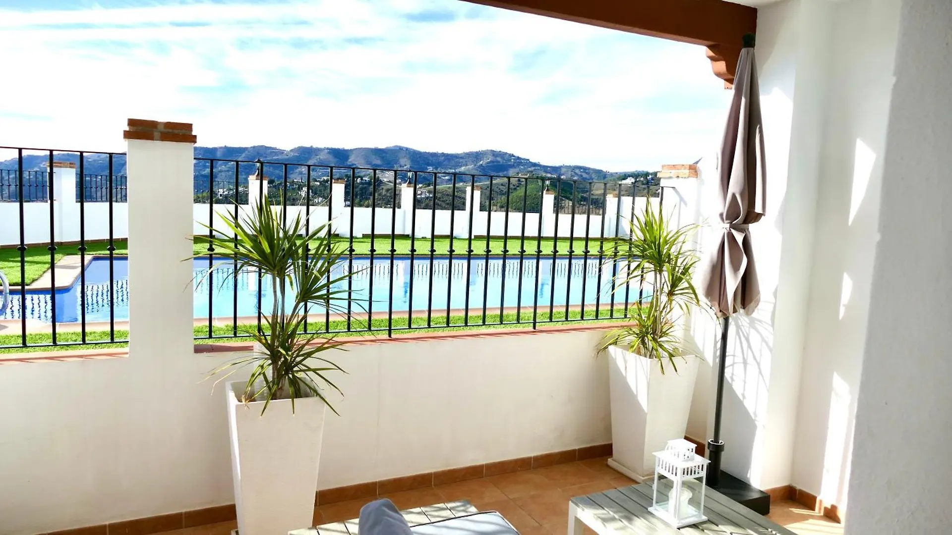 Casita Frigiliana - Stunning New Apartment With Views With Private Parking Space 0*,  Spain