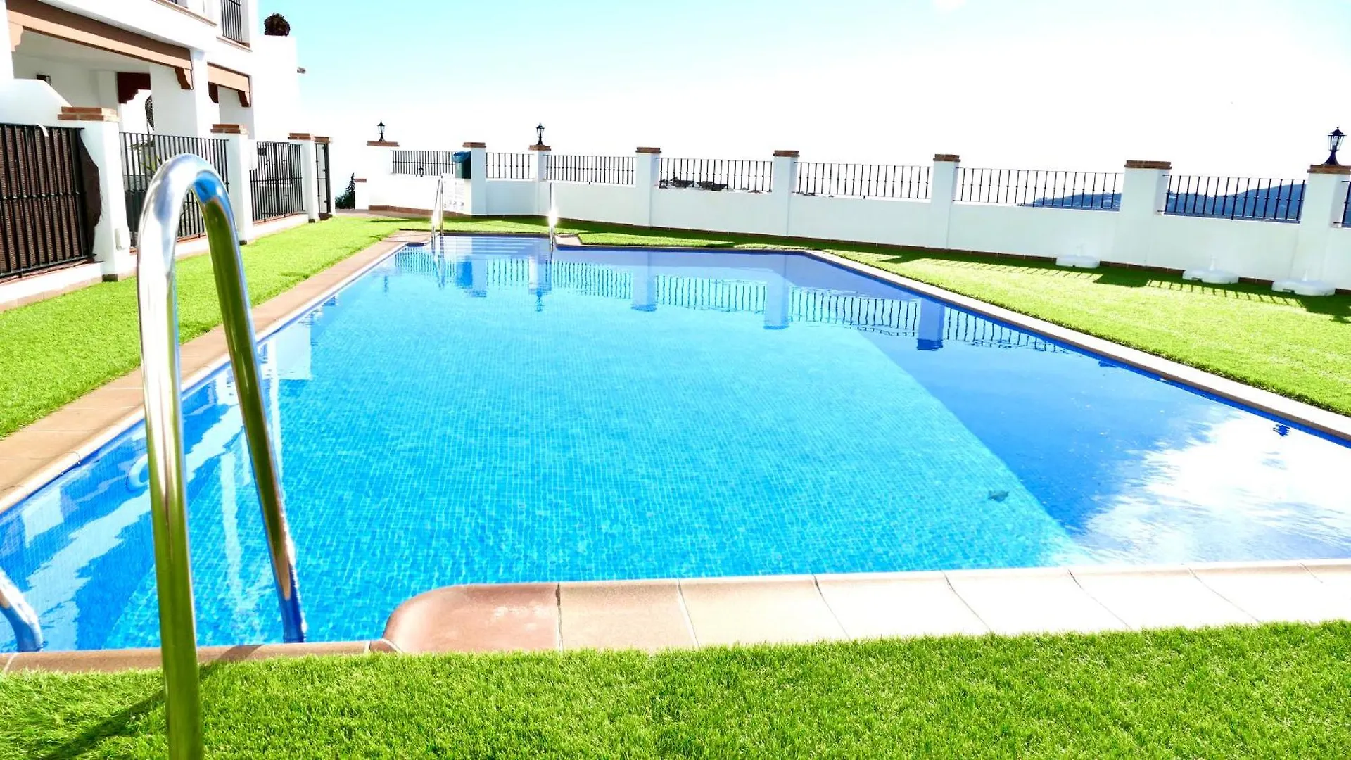 Casita Frigiliana - Stunning New Apartment With Views With Private Parking Space
